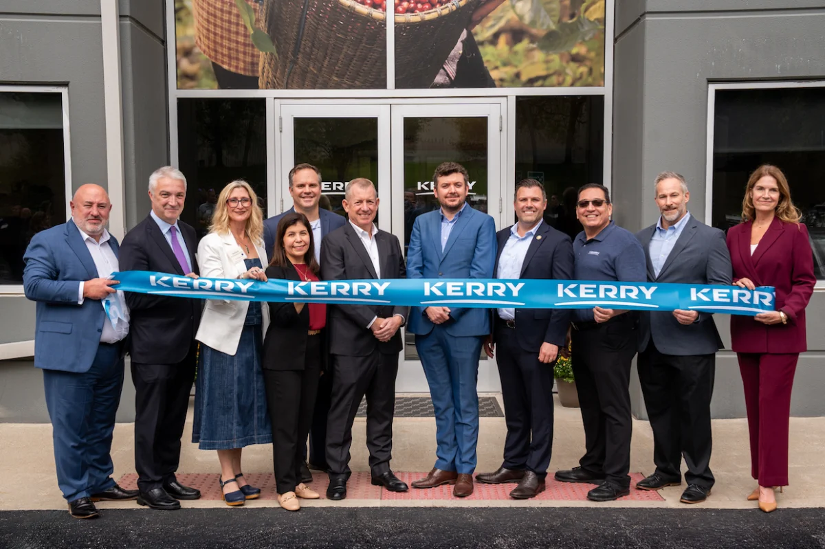Kerry Coffee ribbon cutting