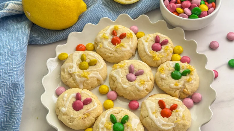 plate of cookies