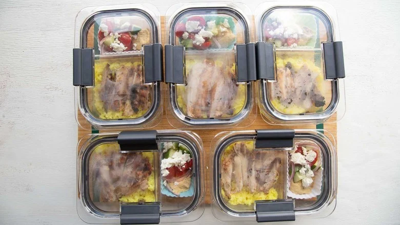 five containers with chicken shawarma meal prep