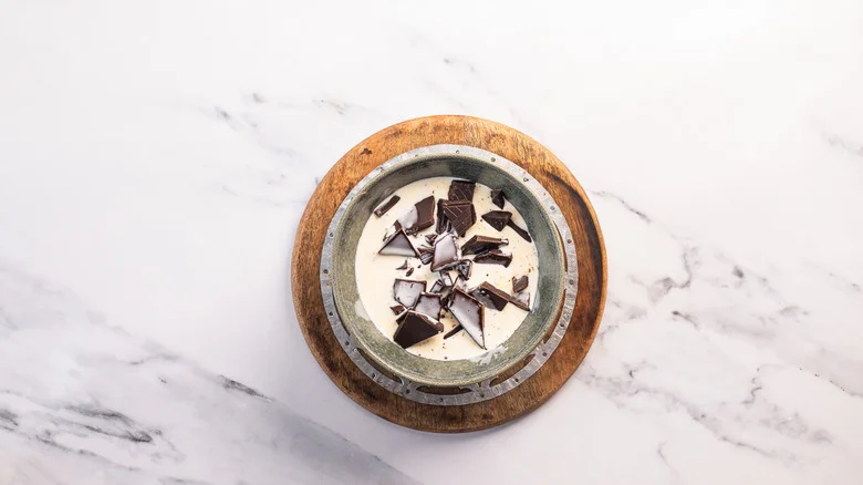 Chocolate and cream in bowl