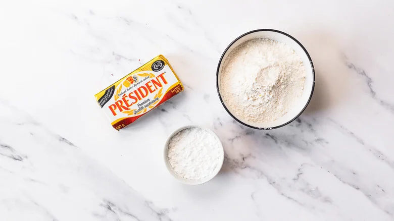 ingredients for these easy 3-ingredient shortbread cookies