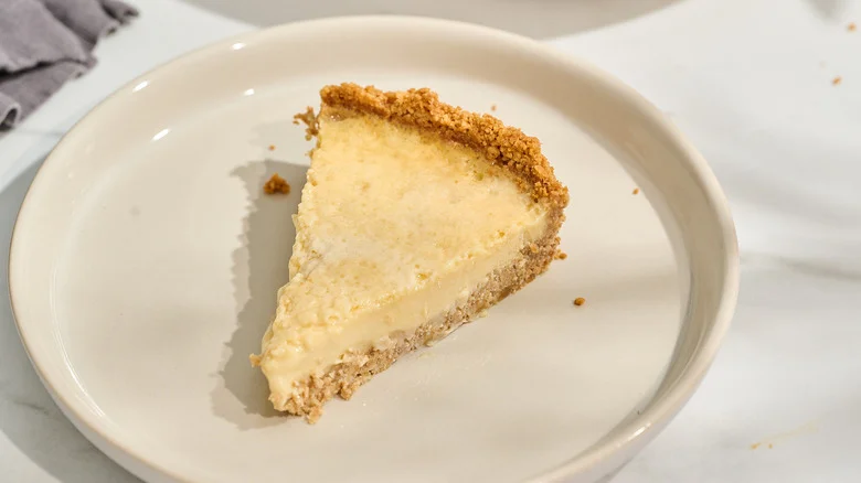slice of pay de queso on a plate